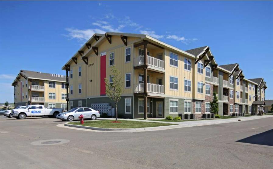 Fox Hills Apartment in Watford City, ND - Building Photo