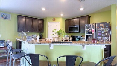 35901 Joewood Ave in Leesburg, FL - Building Photo - Building Photo