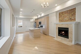 6505 S Woodlawn Ave in Chicago, IL - Building Photo - Building Photo