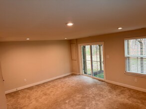 145 Big Wds Dr in Poquoson, VA - Building Photo - Building Photo