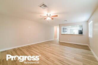 6519 S 38th Ln in Phoenix, AZ - Building Photo - Building Photo