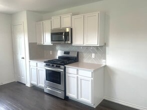18788 Faustina Way in Roman Forest, TX - Building Photo - Building Photo