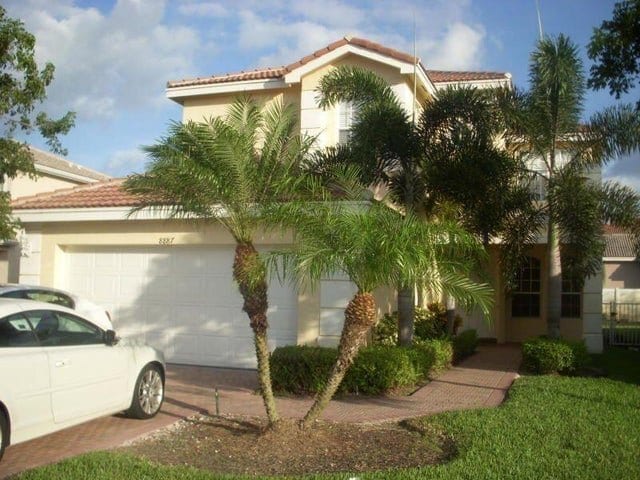8887 Chestnut Ridge Way in Boynton Beach, FL - Building Photo - Building Photo