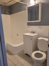 7113 Castor Ave in Philadelphia, PA - Building Photo - Building Photo