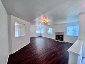 7534 Whimbleton Way in Reno, NV - Building Photo - Building Photo