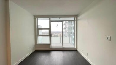 13778-13100 100 Ave in Surrey, BC - Building Photo - Building Photo