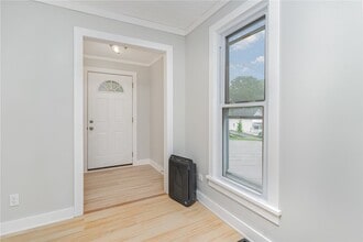 25 Summit St in Fairport, NY - Building Photo - Building Photo