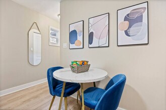 1009 Front St in Lisle, IL - Building Photo - Building Photo