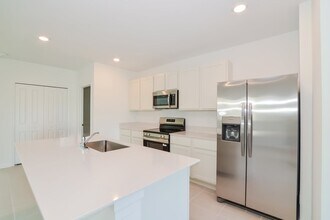 4005 Old Ml Rd in Haines City, FL - Building Photo - Building Photo