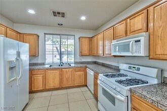 6265 Winston Falls Ave in Las Vegas, NV - Building Photo - Building Photo