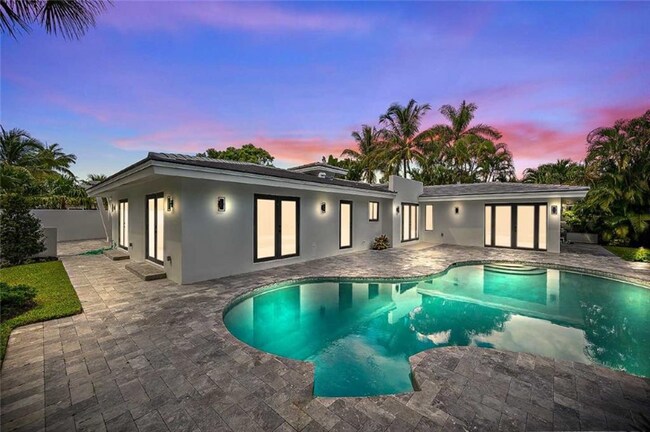 2201 Intracoastal Dr in Fort Lauderdale, FL - Building Photo - Building Photo