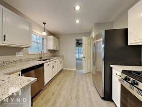 19931 Bambiwoods Dr in Humble, TX - Building Photo - Building Photo