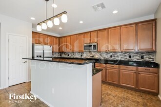 10463 S Cutting Horse Dr, Unit 1210 in Vail, AZ - Building Photo - Building Photo