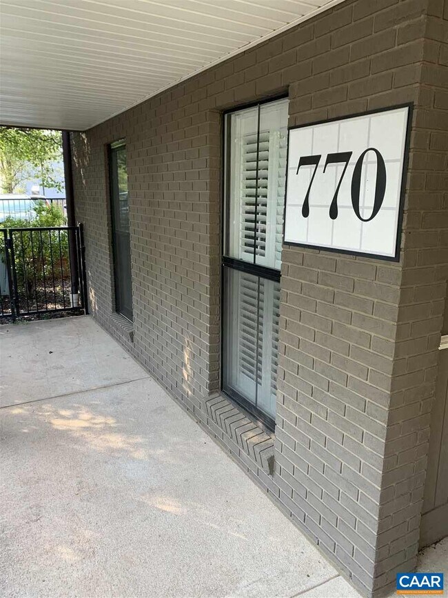 770 Walker Square in Charlottesville, VA - Building Photo - Building Photo