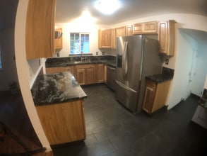 1405 Cypress Ln in Davis, CA - Foto de edificio - Building Photo