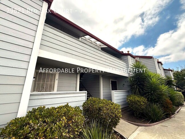 property at 29621 Red Oak Ct