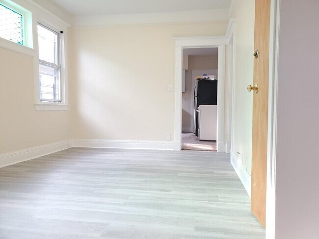 171 Van Buren St-Unit -2nd Floor in Staten Island, NY - Building Photo - Building Photo