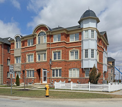 2578-2584 Bur Oak Ave in Markham, ON - Building Photo - Primary Photo