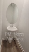 7589 Discovery Pt Dr NW in Huntsville, AL - Foto de edificio - Building Photo