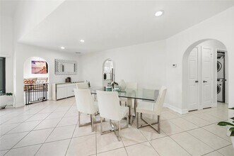 9420 NW 18th Pl in Plantation, FL - Building Photo - Building Photo