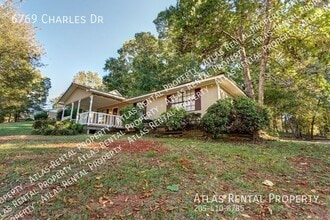 6769 Charles Dr in Trussville, AL - Building Photo - Building Photo