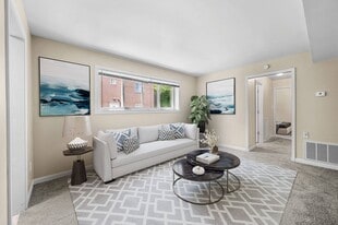 Dover Estates Apartments in Dover, DE - Building Photo