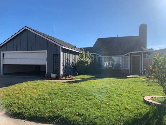 property at 714 Spyglass Dr