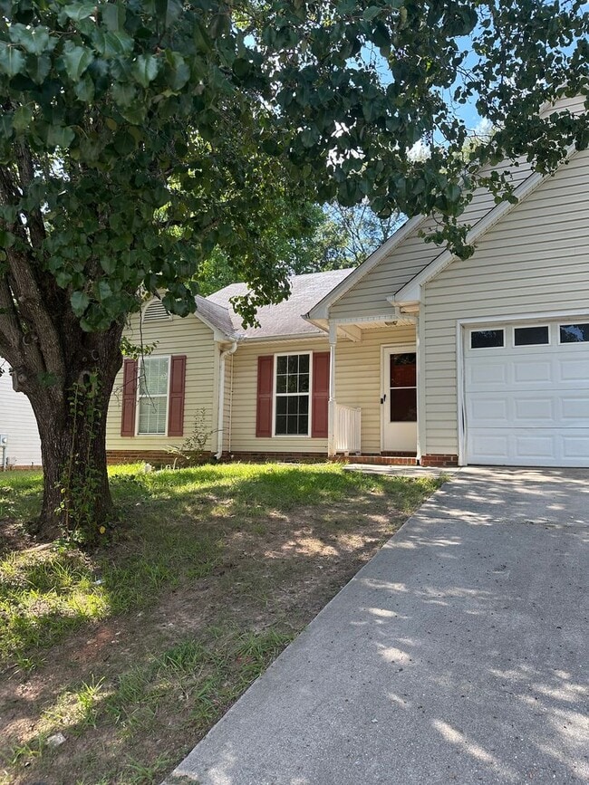 209 Great Oaks Way in Simpsonville, SC - Building Photo - Building Photo