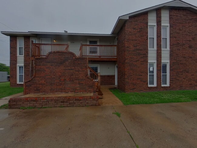 property at 254 N Acadia St