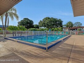 730 Ridge Club Dr in Melbourne, FL - Building Photo