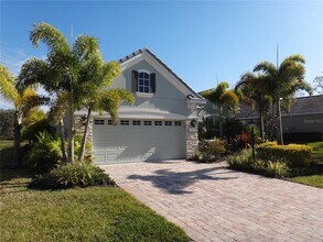 12051 Thornhill Ct in Lakewood Ranch, FL - Building Photo - Building Photo