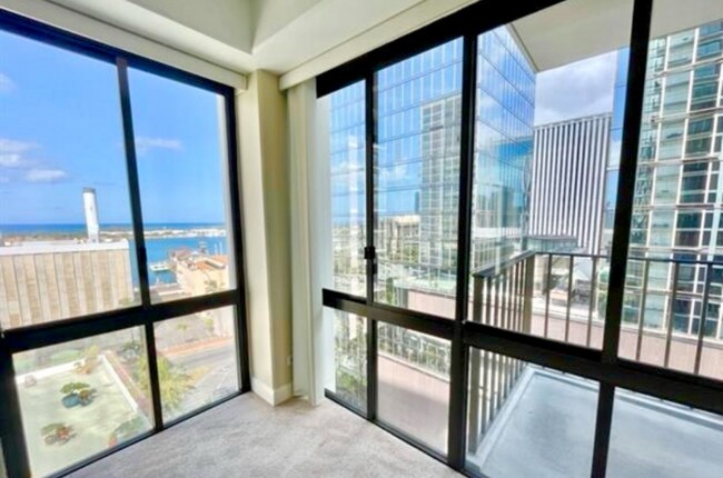 225 Queen St in Honolulu, HI - Foto de edificio - Building Photo
