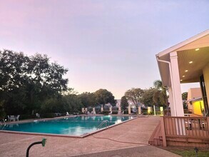 5347 Emerald Isle Dr in Orlando, FL - Building Photo - Building Photo