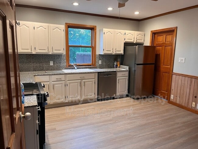 69 Tremont St in Salem, MA - Building Photo - Building Photo