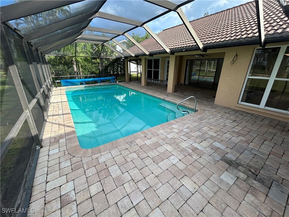 7741 Twin Eagle Ln in Ft. Myers, FL - Building Photo