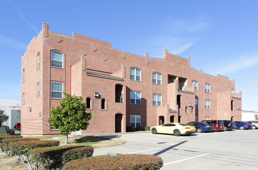 Melrose Apartments in Denton, TX - Building Photo