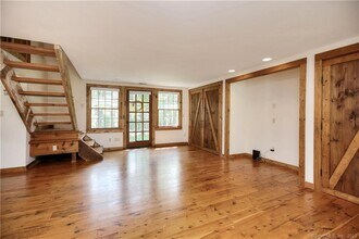5 Old Mill Rd in Weston, CT - Building Photo - Building Photo