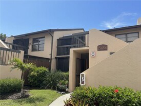 15488 Admiralty Cir in North Fort Myers, FL - Building Photo