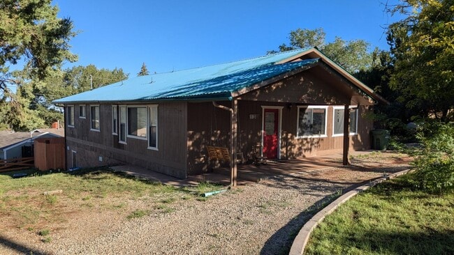 property at 13 Orchard Loop