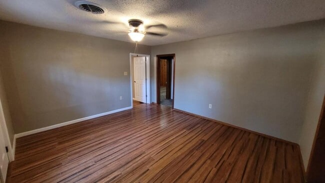 33200 Walker Rd N in Walker, LA - Building Photo - Building Photo
