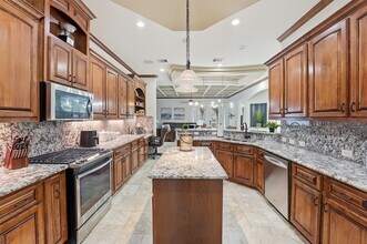 19623 Fairway Island Drive in Humble, TX - Building Photo - Building Photo