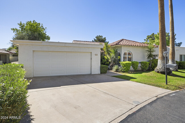 7345 E Keim Dr in Scottsdale, AZ - Foto de edificio - Building Photo