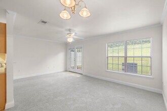554 Wingspan Way in Crestview, FL - Building Photo - Building Photo