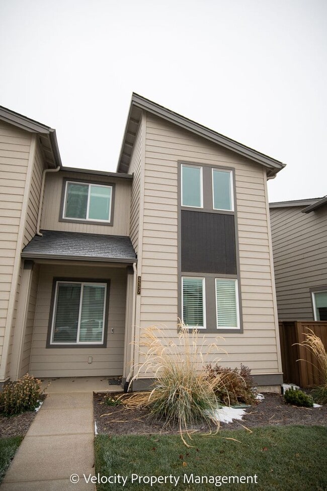 2557 NE Purcell Blvd in Bend, OR - Building Photo - Building Photo