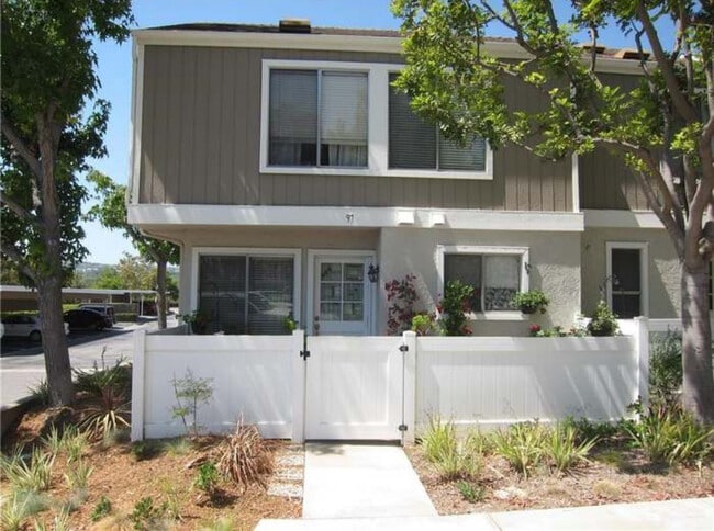property at 97 Abbeywood Ln