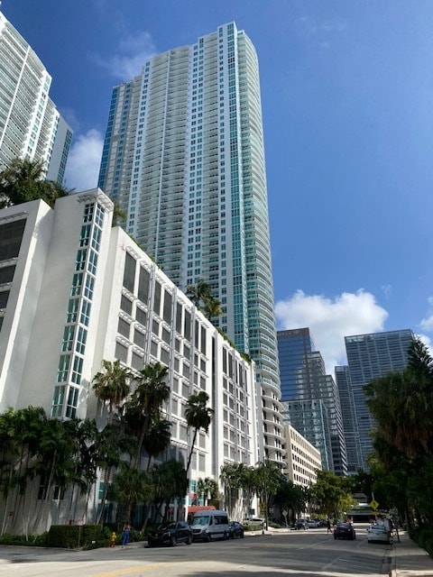 property at 950 Brickell Bay Dr
