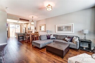 2711 Tranquil Oak Pl in Charlotte, NC - Building Photo - Building Photo