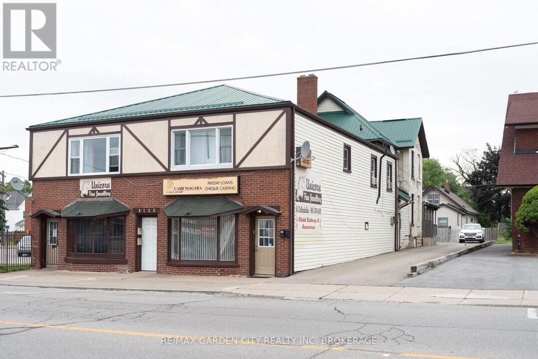 5126-5126 Victoria Ave in Niagara Falls, ON - Building Photo