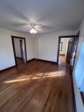 5202 Dakota Ave in Nashville, TN - Foto de edificio - Building Photo