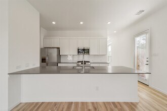 5603 Foggy Vine Ct in Fulshear, TX - Building Photo - Building Photo